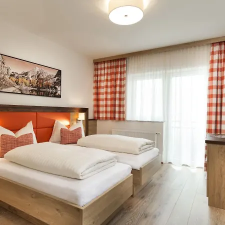 & Garni Alpenrose Appartement Obertauern