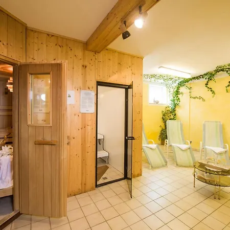 Appartement & Garni Alpenrose Obertauern