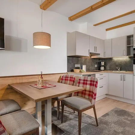 & Garni Alpenrose Appartement *