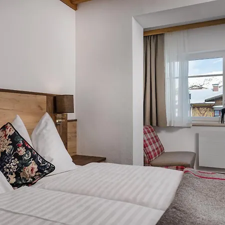 Appartement & Garni Alpenrose *